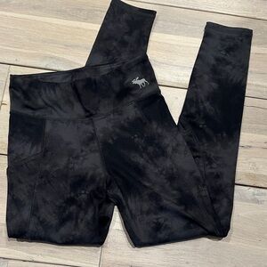 Abercrombie Kids Dark Tie-Dye Leggings